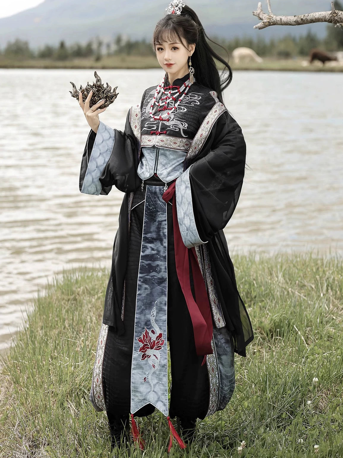 Lookbook Series Modern Hanfu 2025 Snake Abyss