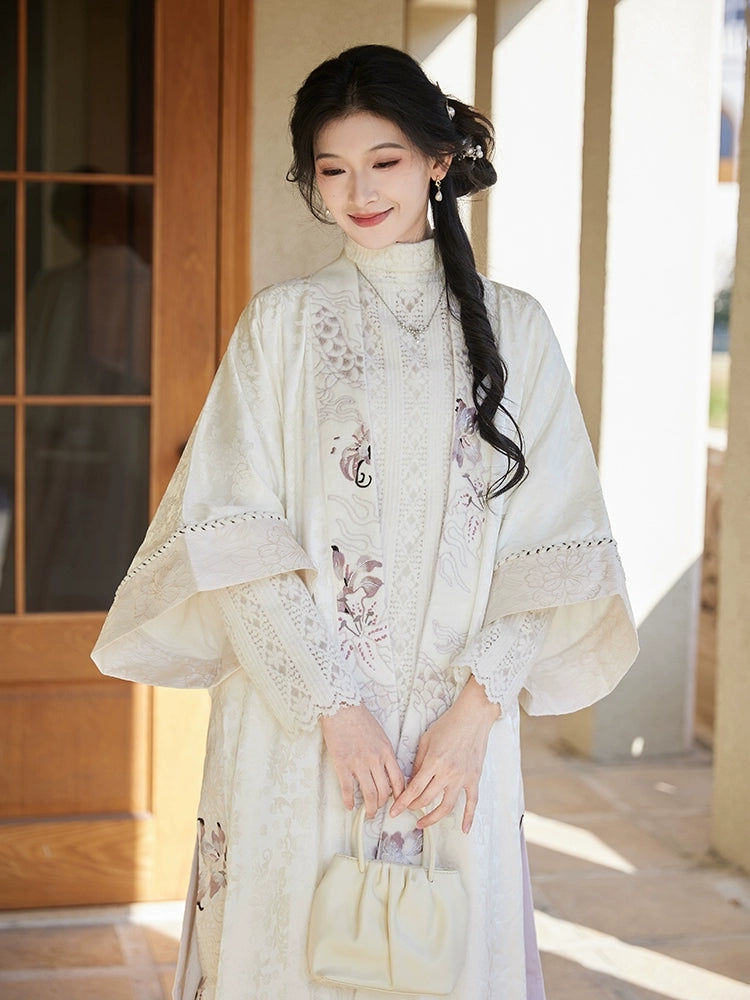 Mei Shan Nong Yu : Jade Hunter In Plum Mountains-Gown