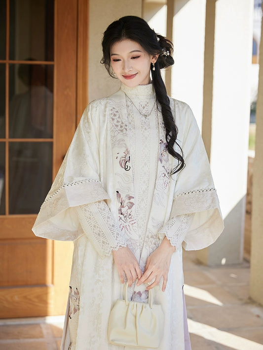 Mei Shan Nong Yu : Jade Hunter In Plum Mountains-Gown