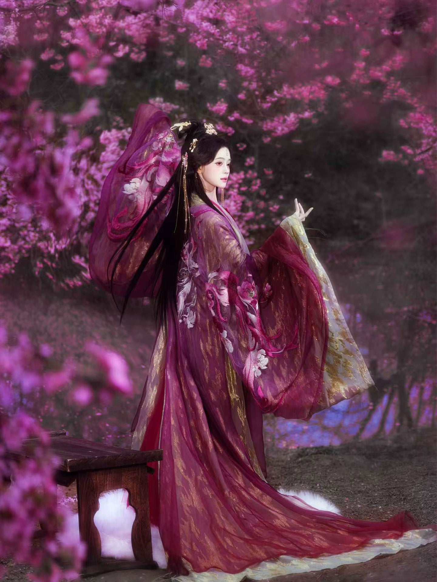 Mythology Series Zhao Ge Embroidered Myrobalan Skirt Hanfu