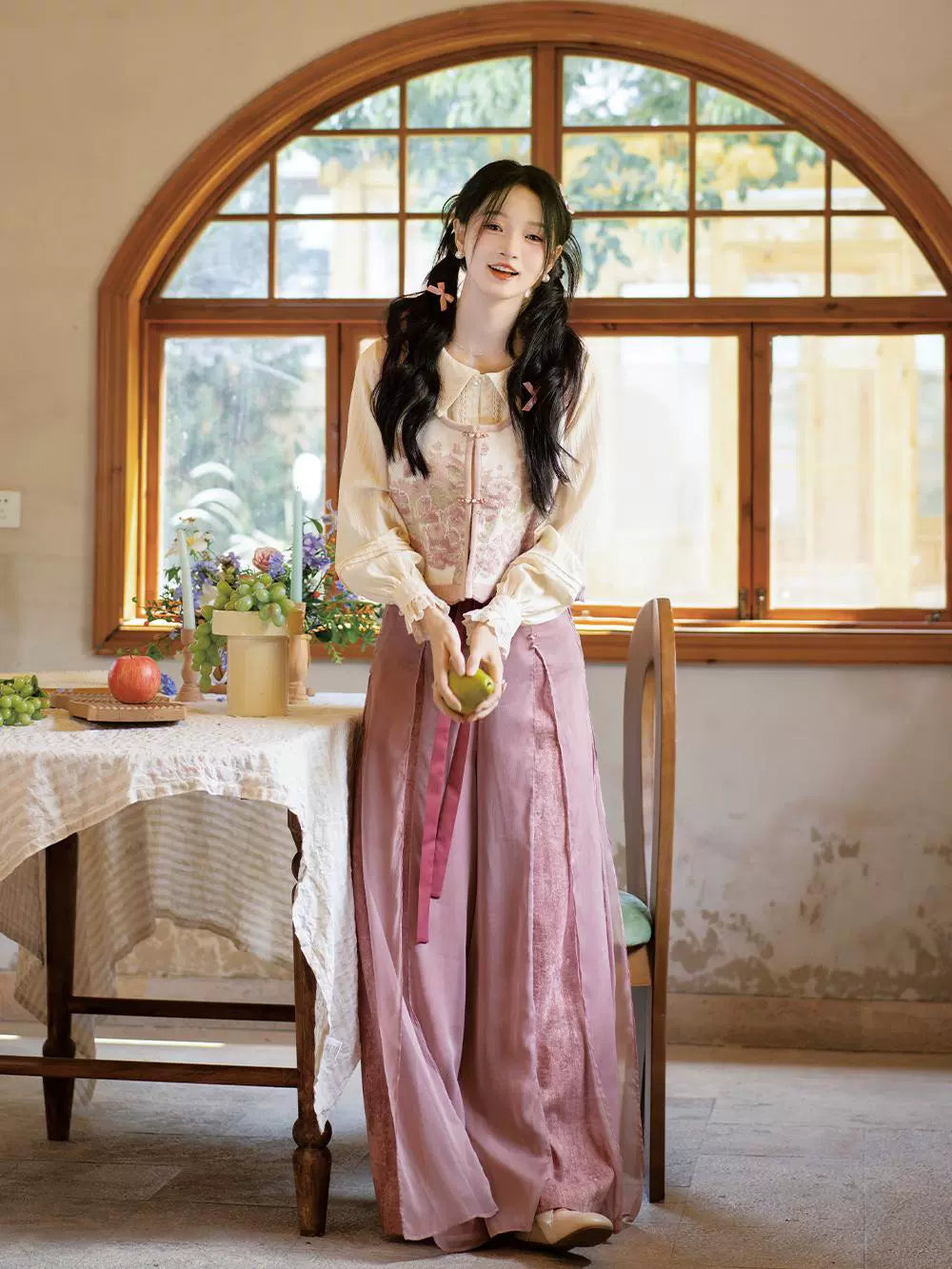 Lookbook Series Ethnic Autumn Hanfu Plant Flowers