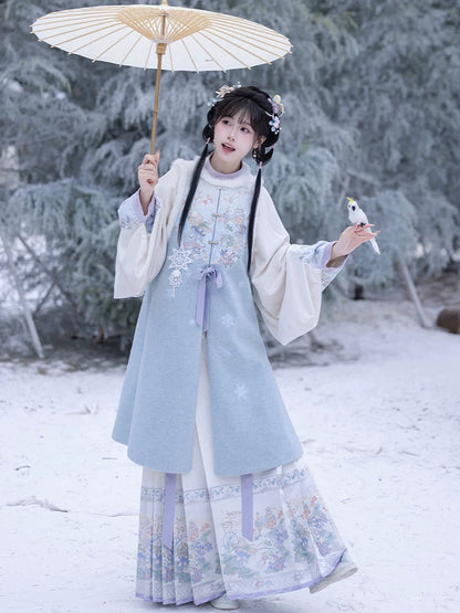 Lookbook Series Feather of Snow