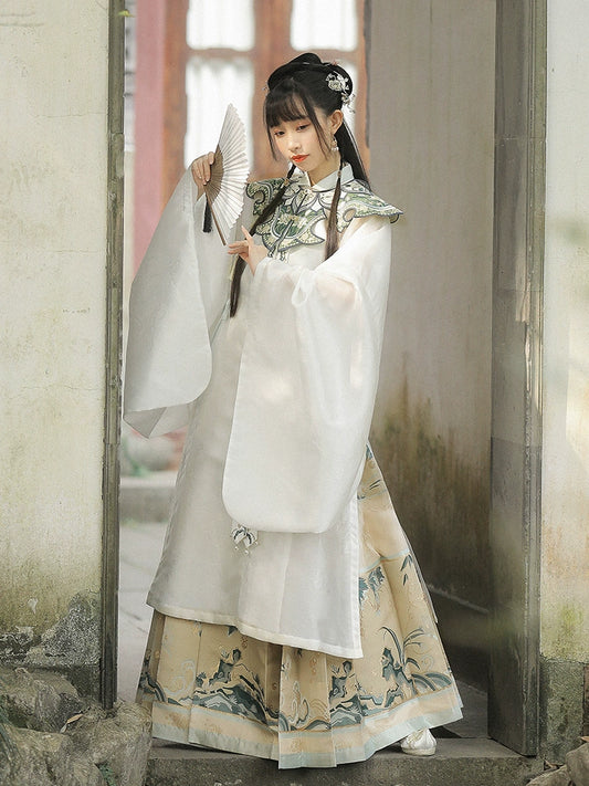 Lvzhu Qingying : Verdant Ballistics
