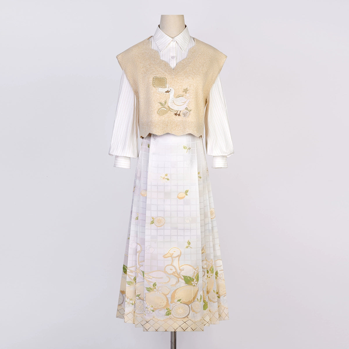 Neverland Series Han Elements Modern Hanfu Lemon Duck