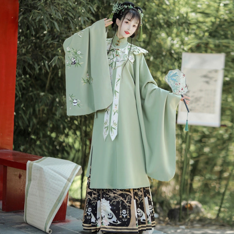 LOOKBOOK SERIES Ming Dynasty Horse Face Skirt Green Beige Set