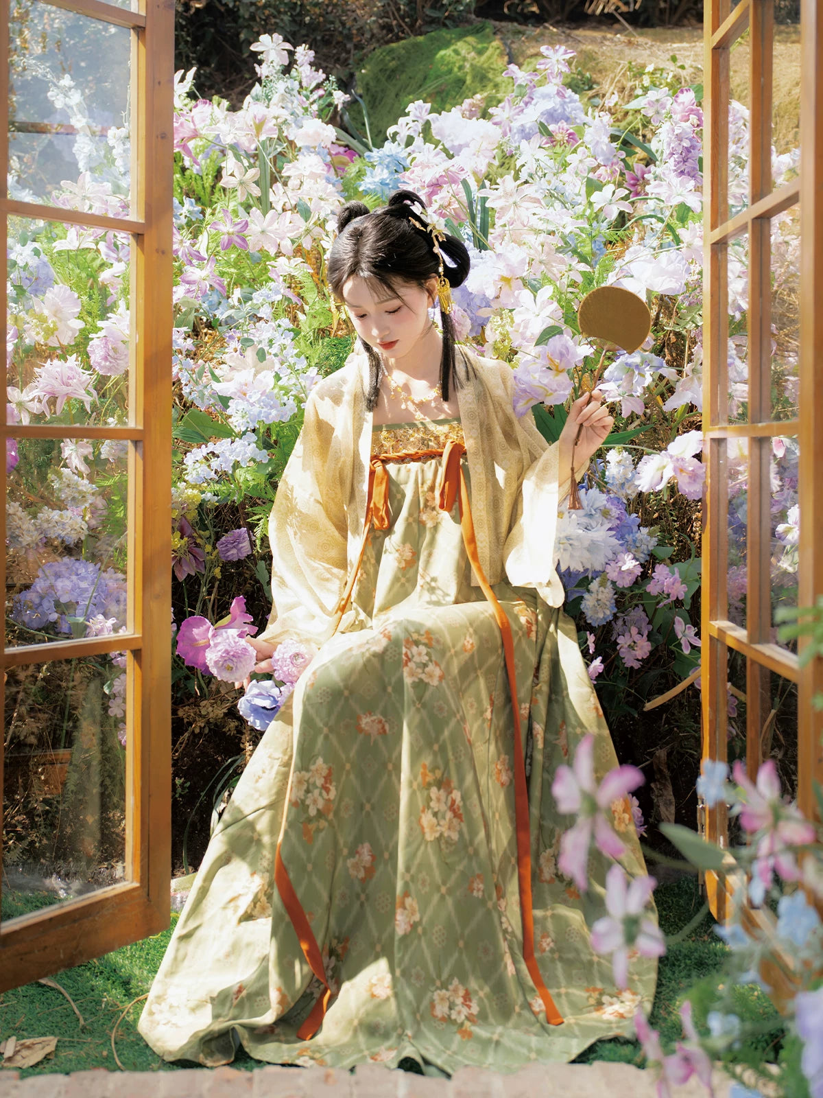 Picks Hype Series Hanfu Porcelain Spring