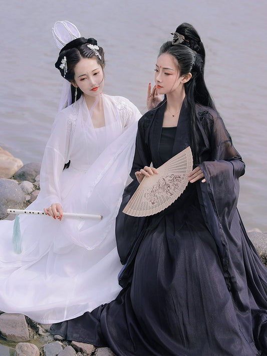 Song Dynasty Original Hanfu women Waist-length skirt, white black