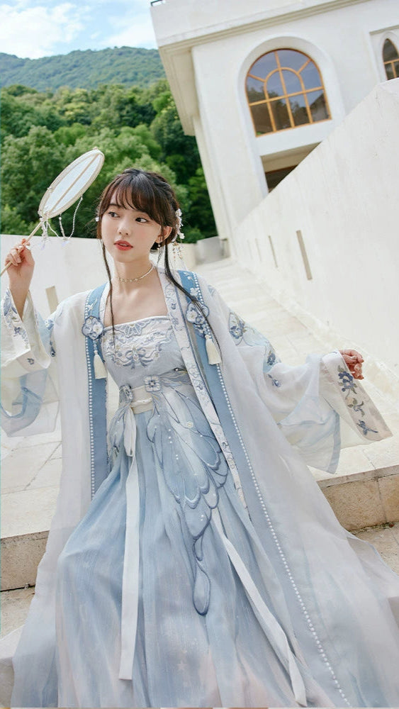 Huayue Zhi Shen Qingkong Lan : Serene Cyan