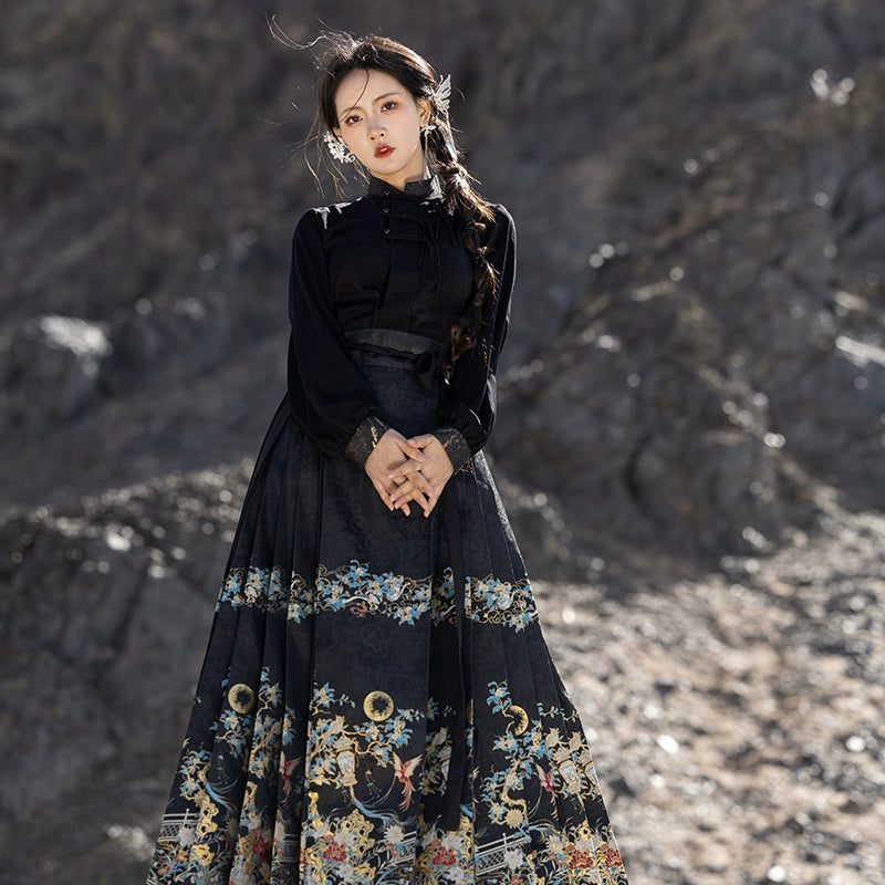 Tingyuan Shen : Courtyard Profundity