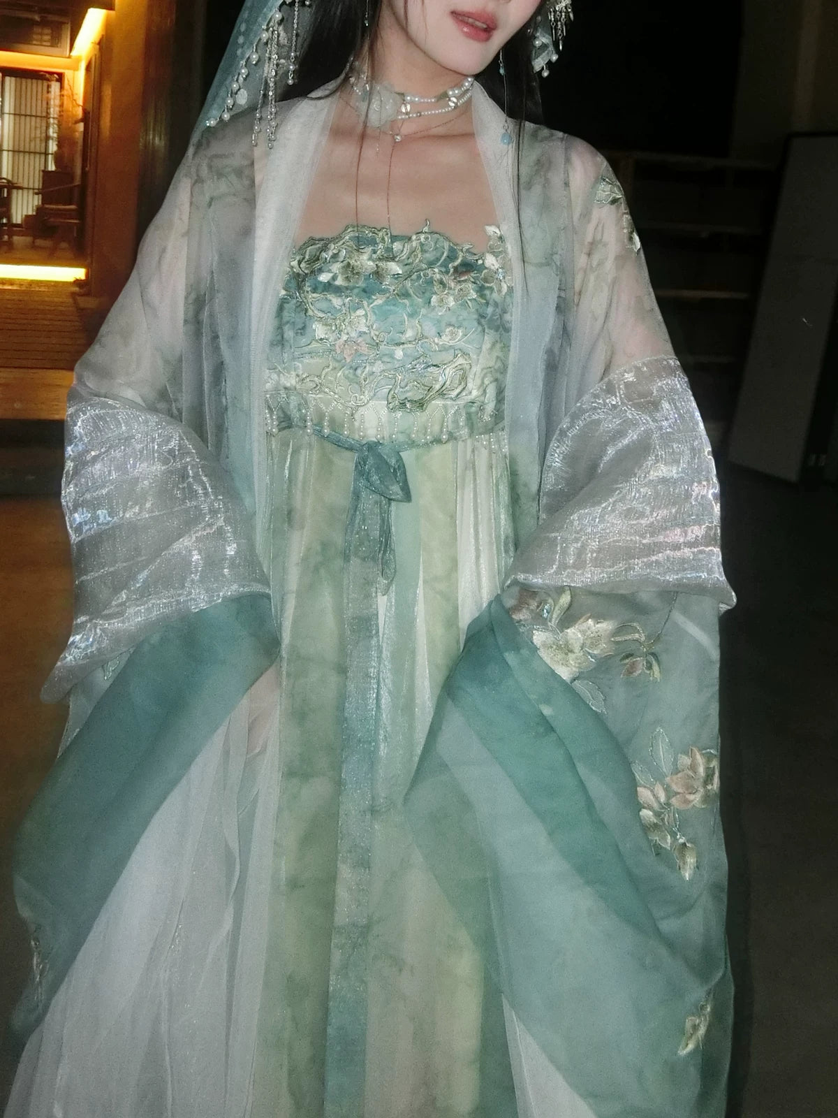 Cloud-Kissing Nature Series Apricot Blossoms in Light Rain Wei Hanfu