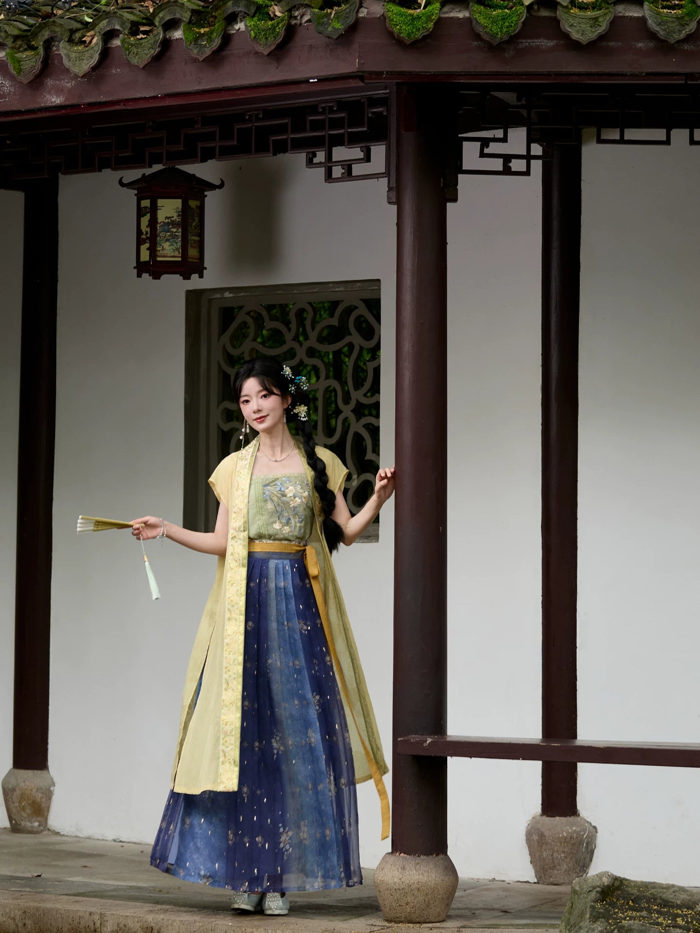 Jin Yue Ye : Golden Moon