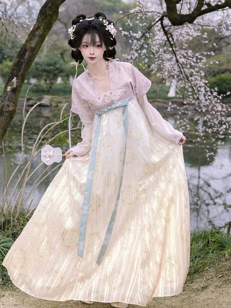 Lookbook Series Golden Thread Lily