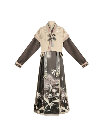 Ci Liang : Retractable Armor Skirt