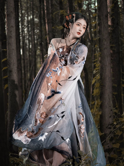 Ethereal Dreamscape Series Supreme Hanfu-Autumn Feast with Butterfly Elegance