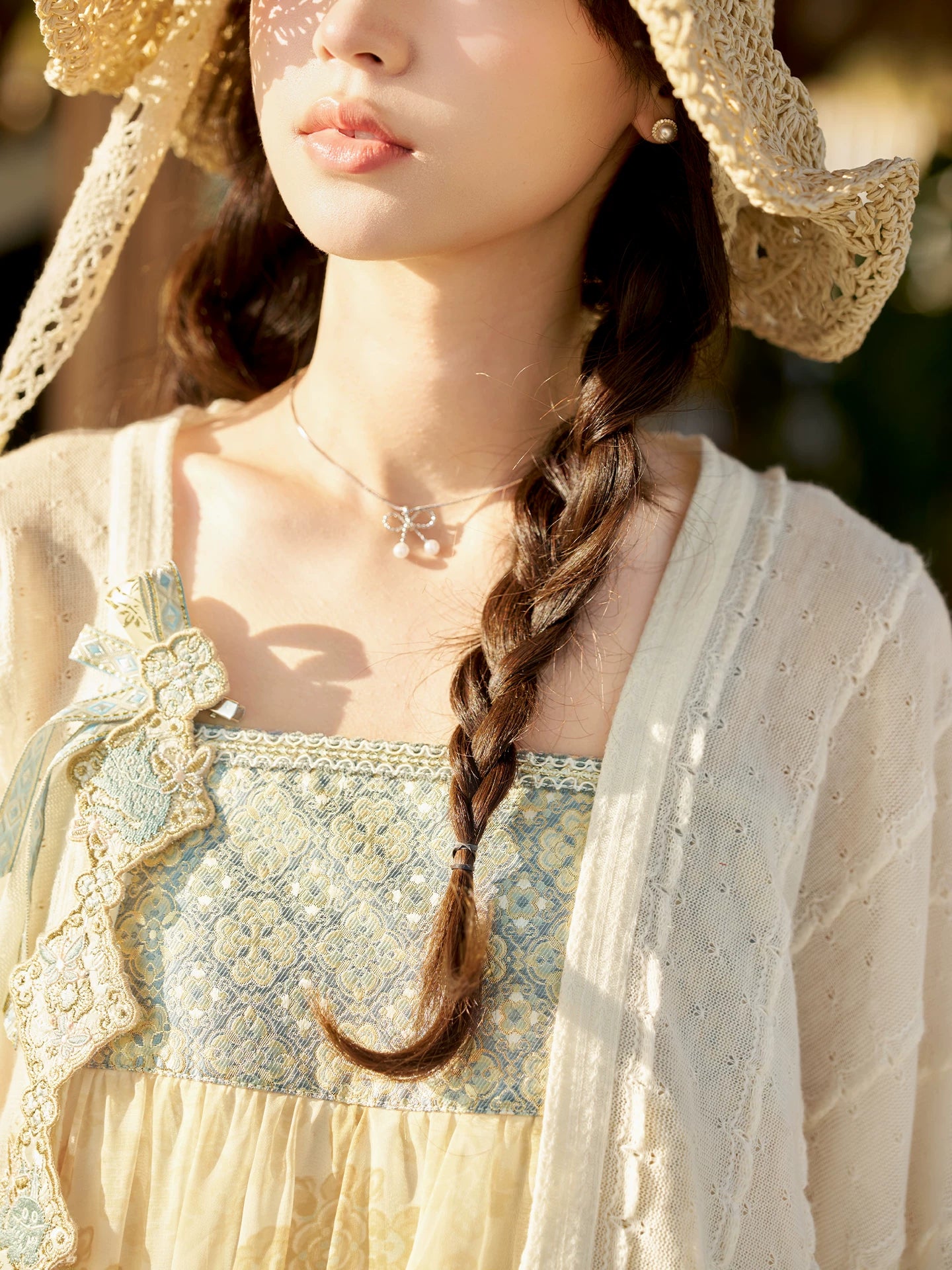 Hua Mao : Turning Cat