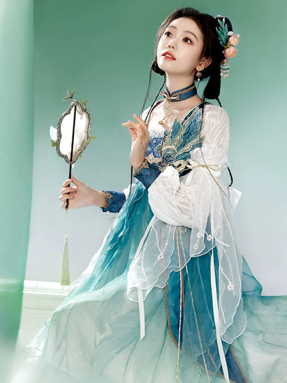 Xiaoqiao Qingshe : Qiao's Cerulean Serpent