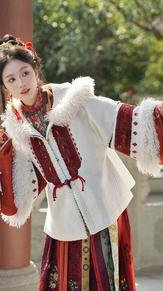 Long Yin Song Fu : Dragon's Ode To Bliss-Coat