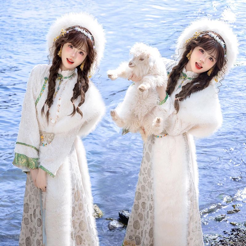 Ethnic Minority Series Wanderlust Portraits Tibetan Hanfu 36 – Hanfu Shop