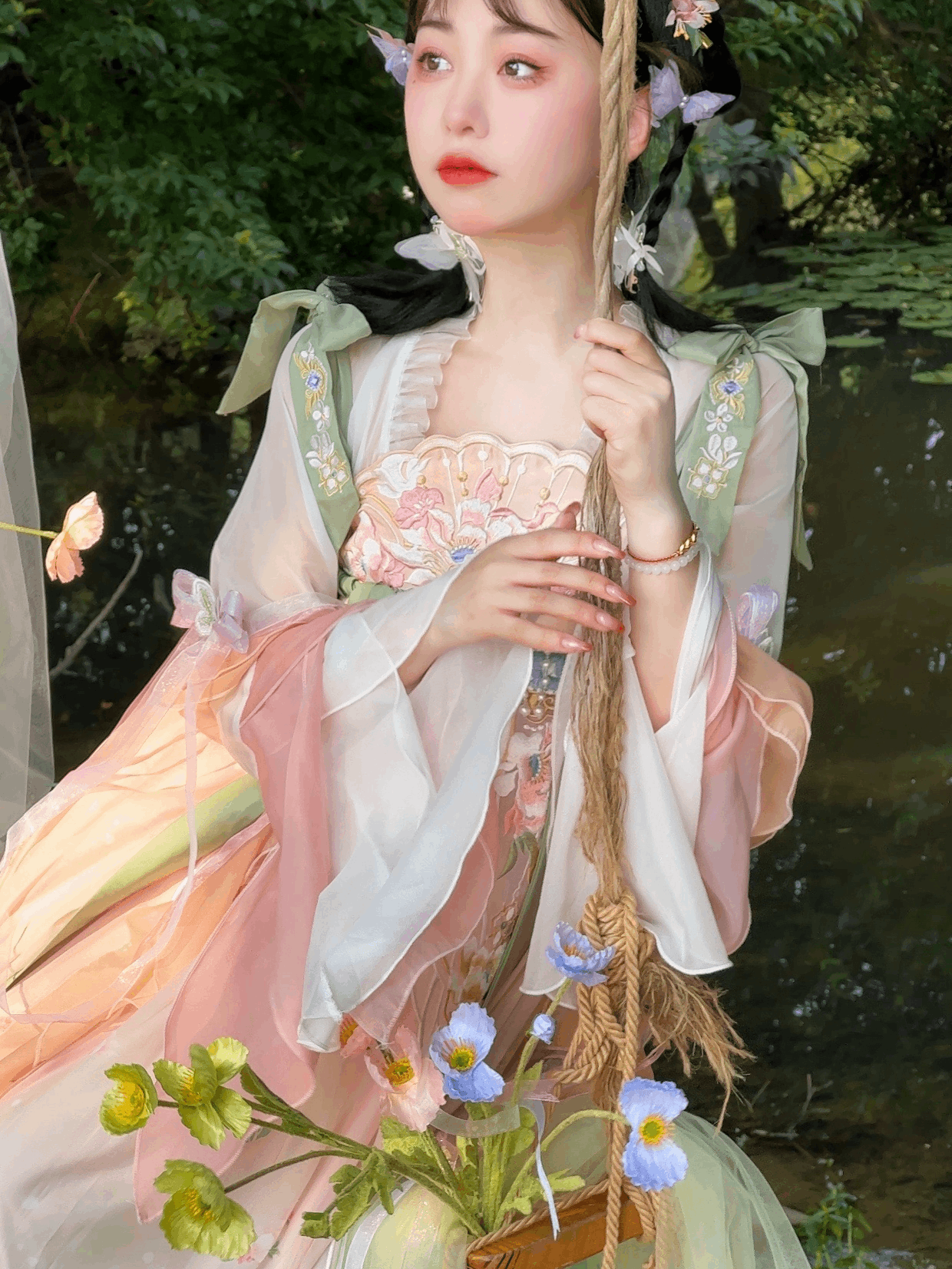 唐時代のオリジナル漢服女性の「花の詩」アンサンブル：春の小柄な人物のための絶妙な中国スタイル